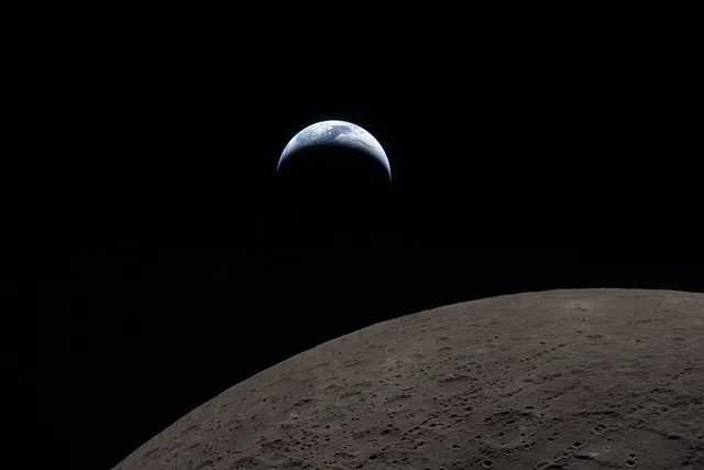 Artemis wallpaper: Earthset Views